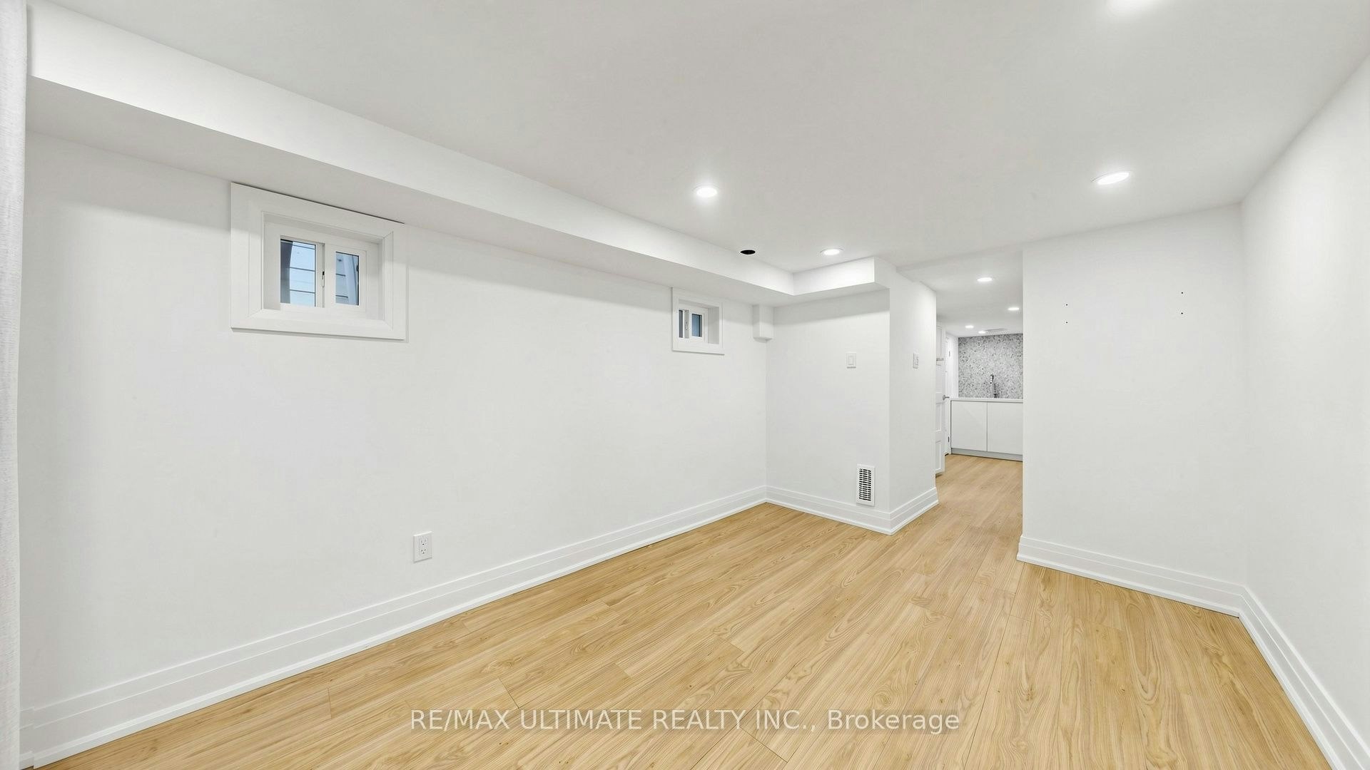5 Collahie Street, Toronto, ON, M6J 1T6 - 35