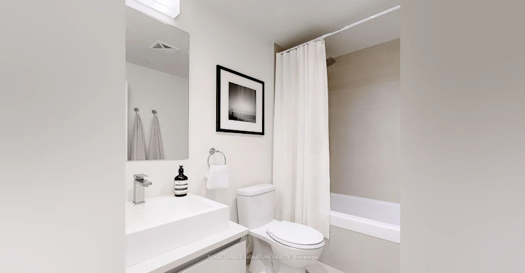 1004-111 Bathurst Street, Toronto, ON, M5V 2R1 - 7