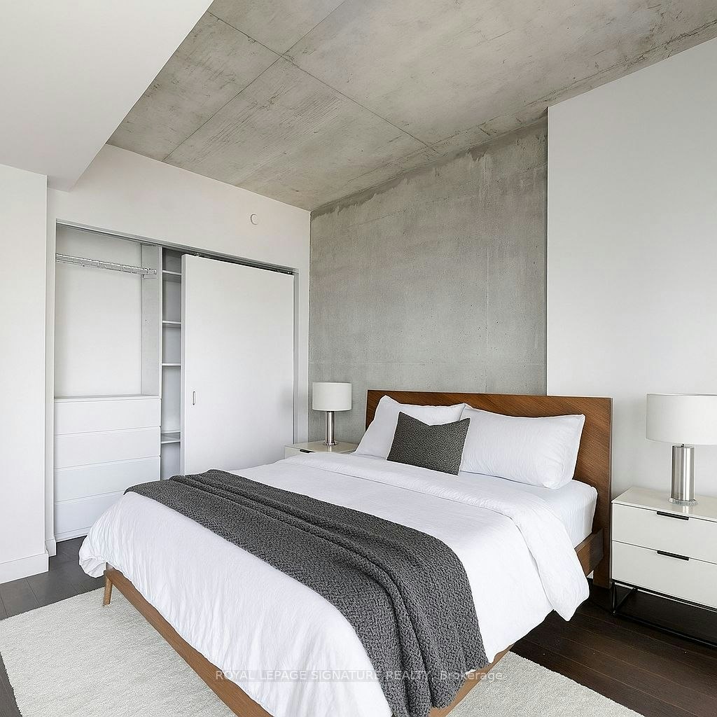 1004-111 Bathurst Street, Toronto, ON, M5V 2R1 - 5
