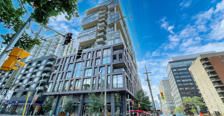 1004-111 Bathurst Street, Toronto, ON, M5V 2R1 - 22