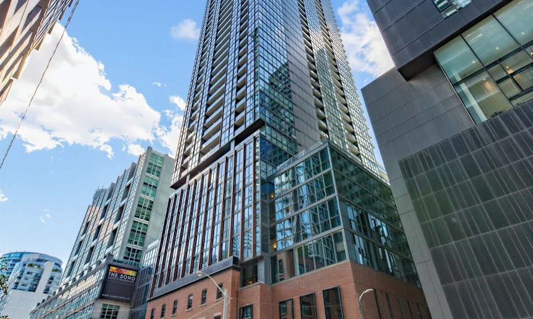 3509-88 Blue Jays Way