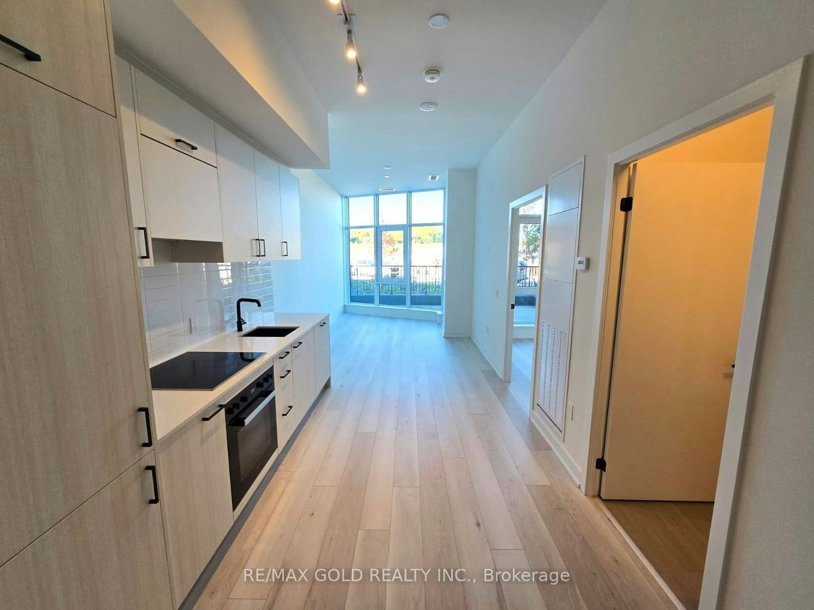 103-1 Kyle Lowry Road, Toronto, ON, M3C 0S6 - 8
