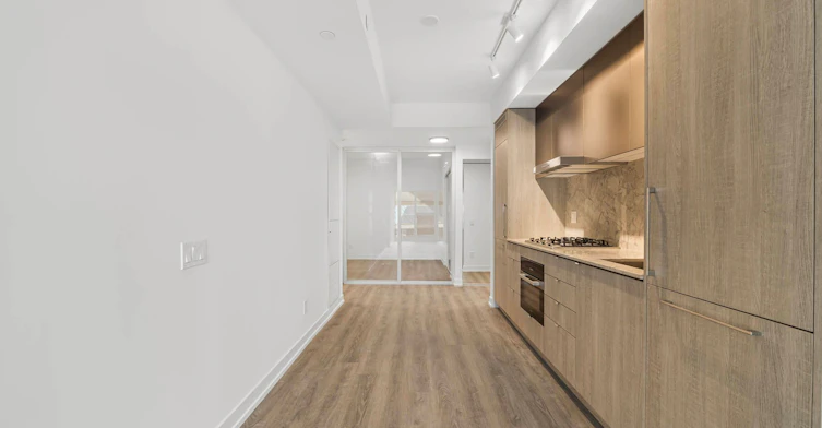 906-771 Yonge Street, Toronto, ON, M4W 0B8 - 5