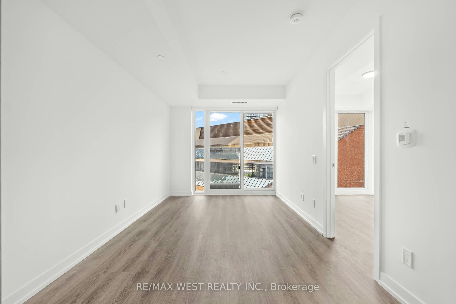 906-771 Yonge Street, Toronto, ON, M4W 0B8 - 7
