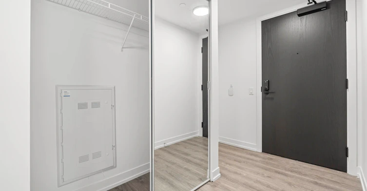 906-771 Yonge Street, Toronto, ON, M4W 0B8 - 18