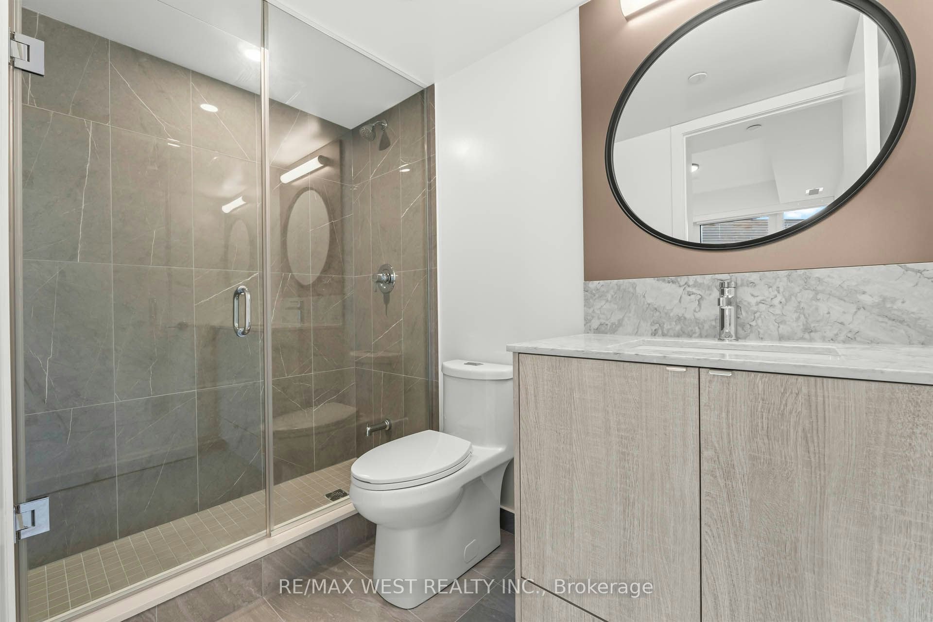 906-771 Yonge Street, Toronto, ON, M4W 0B8 - 14