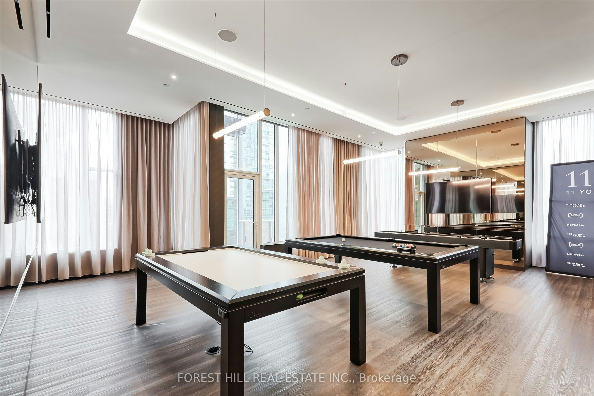 PH02-11 Yorkville Avenue, Toronto, ON, M4W 0B7 - 42