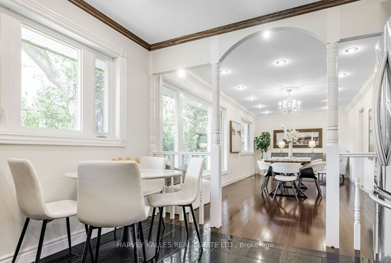 5 Parmbelle Crescent, Toronto, ON, M3A 3G5 - 11