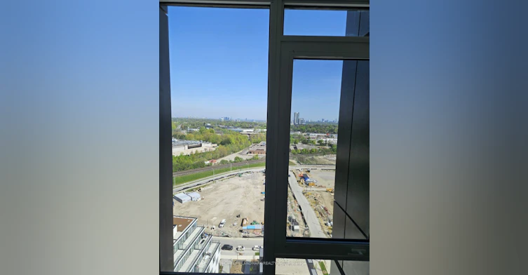 2004-5 Quarrington Lane, Toronto, ON, M3C 0S5