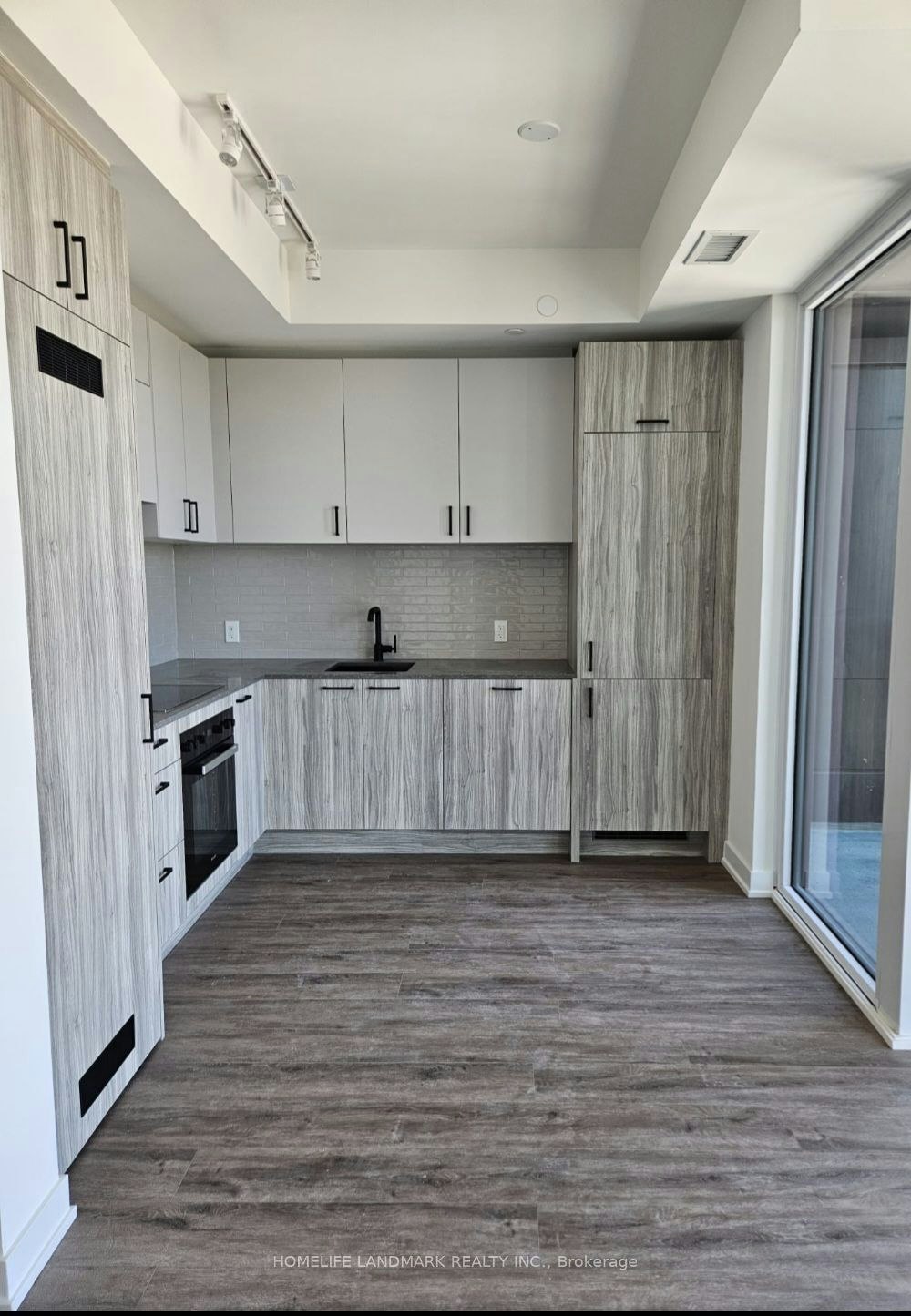 2004-5 Quarrington Lane, Toronto, ON, M3C 0S5 - 4