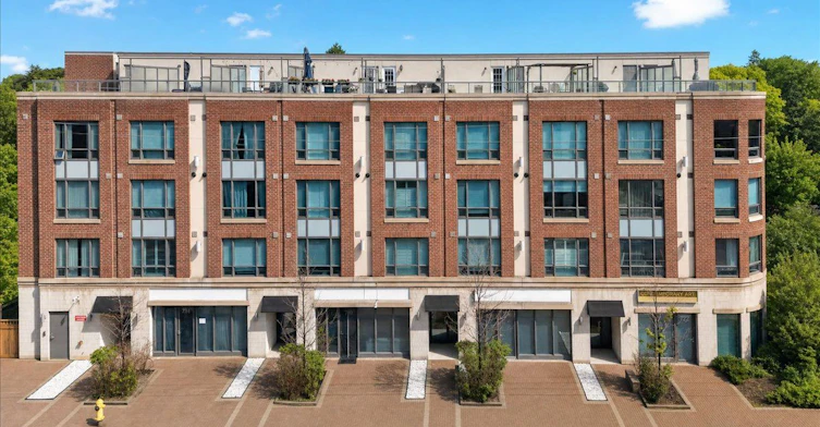 202-2 Maxwell Street, Toronto, ON, M3H 2S8 - 2