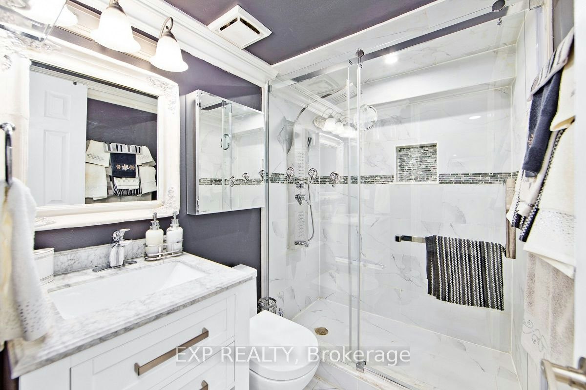 Main-321 Mutual Street, Toronto, ON, M4Y 1X6 - 15