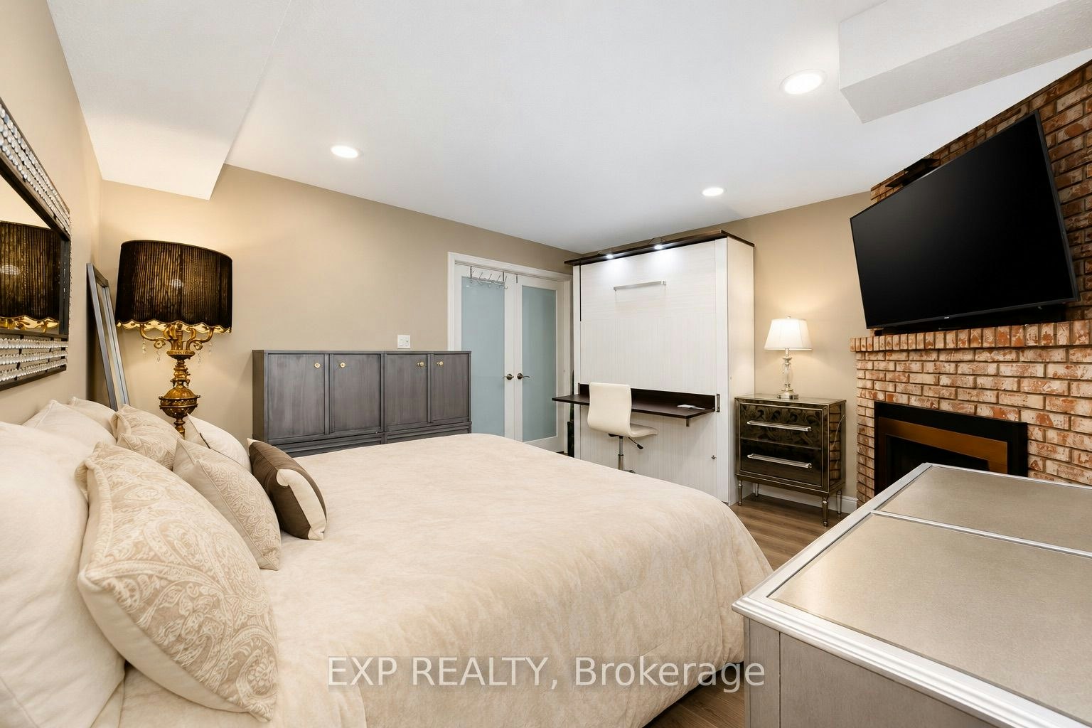 Main-321 Mutual Street, Toronto, ON, M4Y 1X6 - 12
