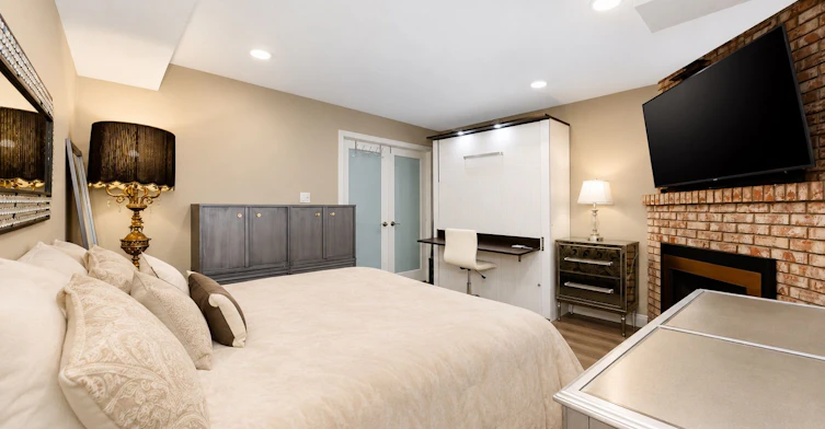 Main-321 Mutual Street, Toronto, ON, M4Y 1X6 - 12
