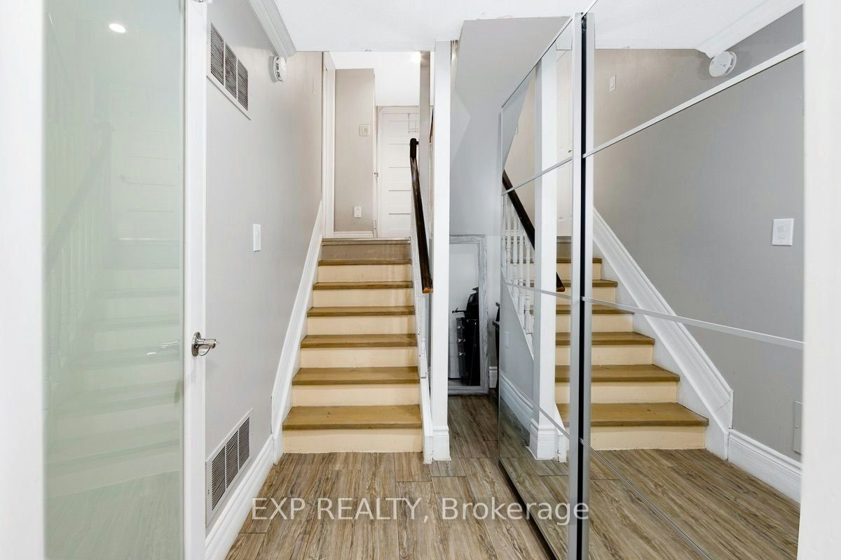Main-321 Mutual Street, Toronto, ON, M4Y 1X6 - 16