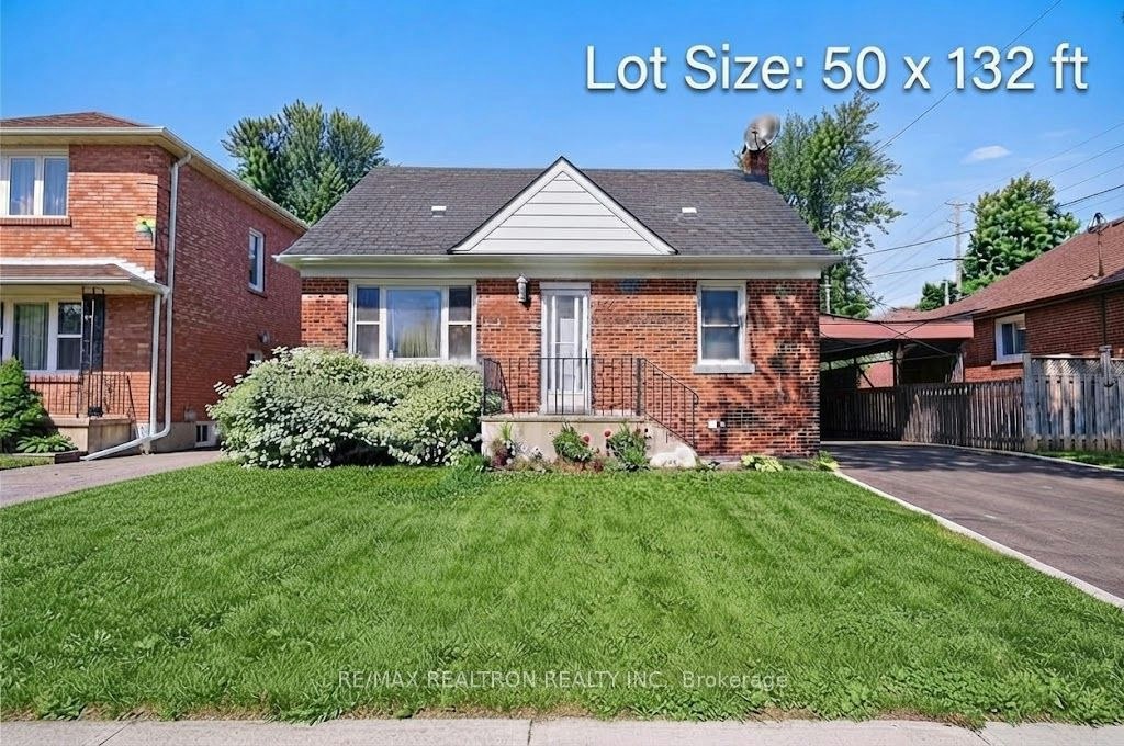72 Hounslow Avenue, Toronto, ON, M2N 2A8