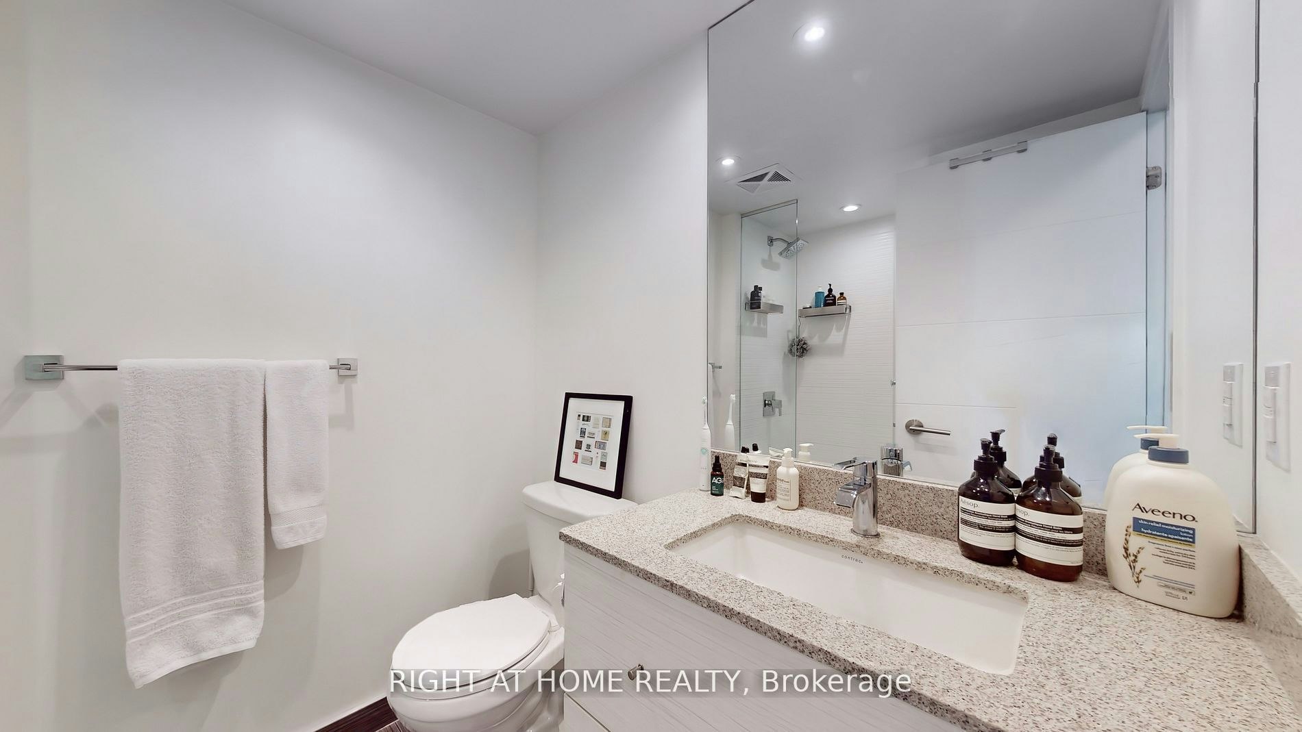 1223-525 Adelaide Street W, Toronto, ON, M5V 0N7 - 10
