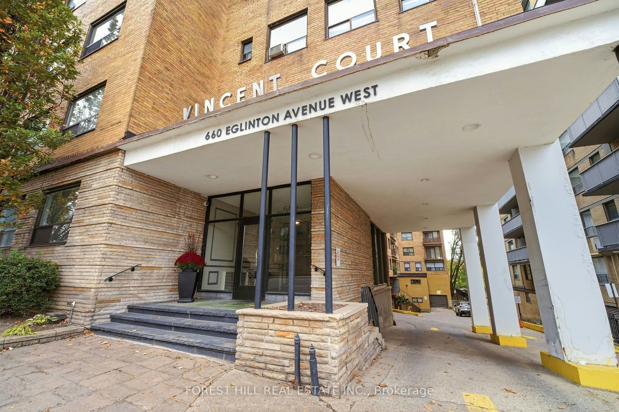 410-660 Eglinton Avenue W, Toronto, ON, N4S 2S9 - 2