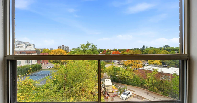 410-660 Eglinton Avenue W, Toronto, ON, N4S 2S9 - 23