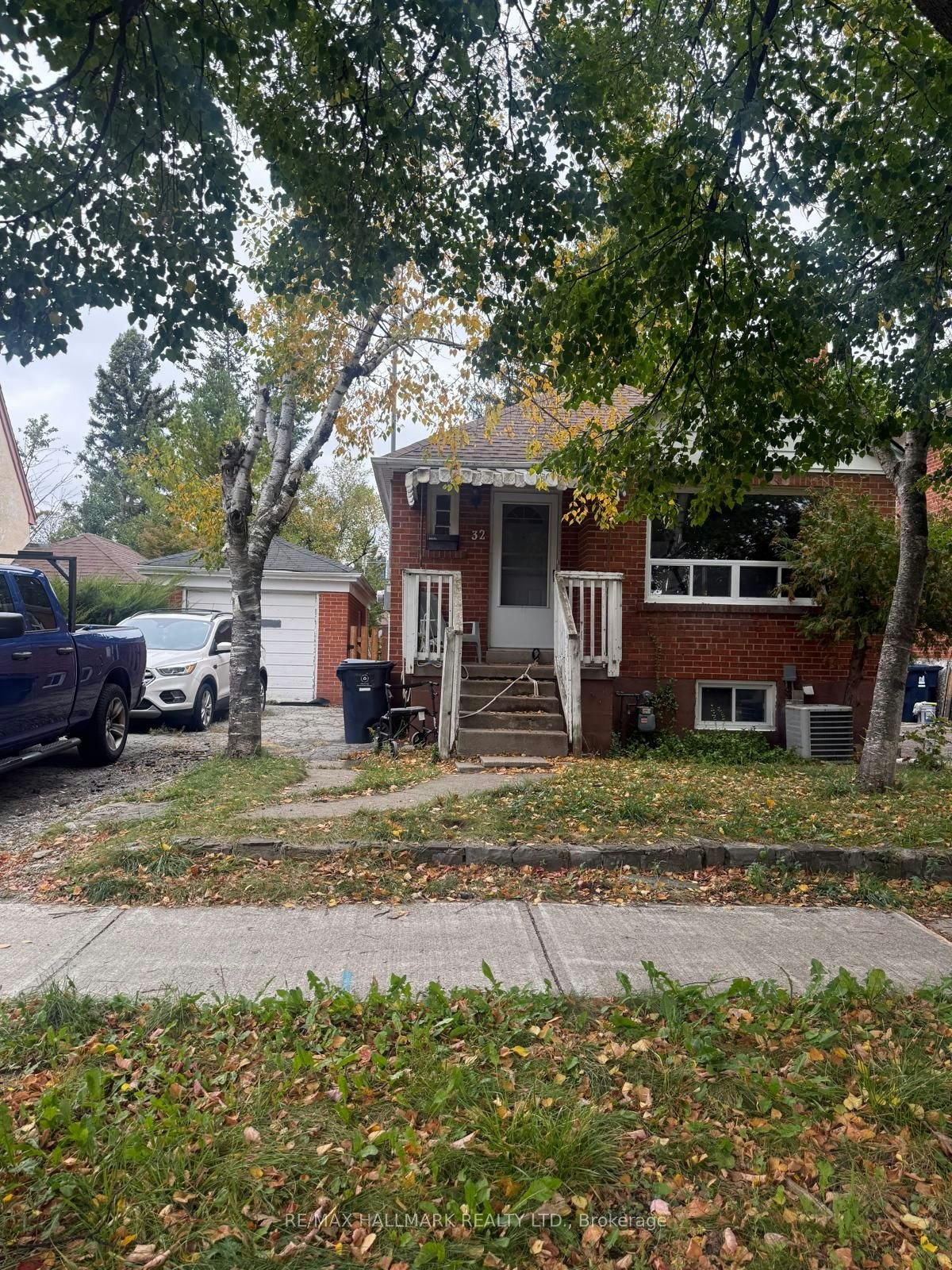 32 Newton Drive, Toronto, ON, M2M 2M7