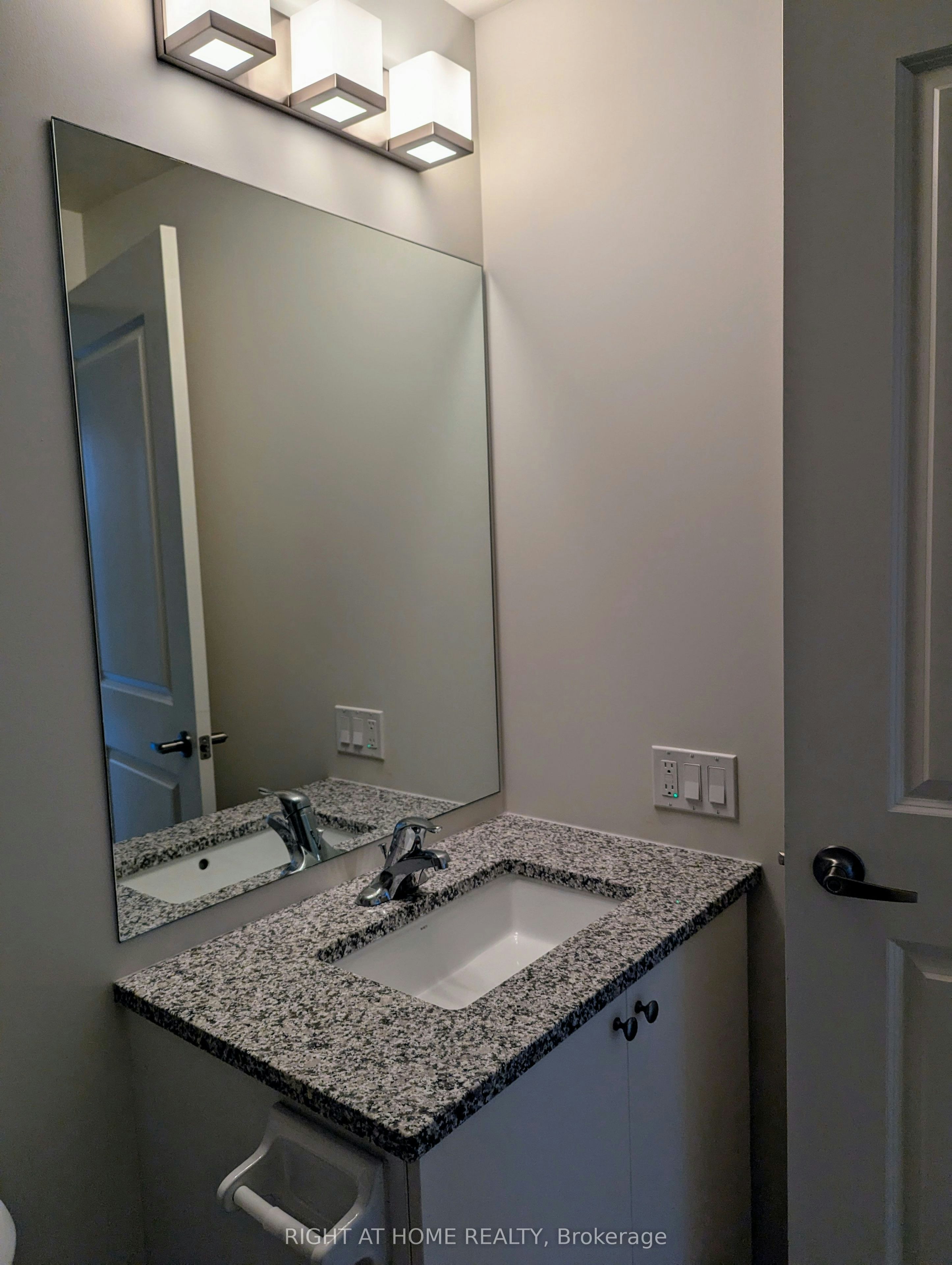 2018-4955 Yonge Street, Toronto, ON, M2N 0L8 - 13