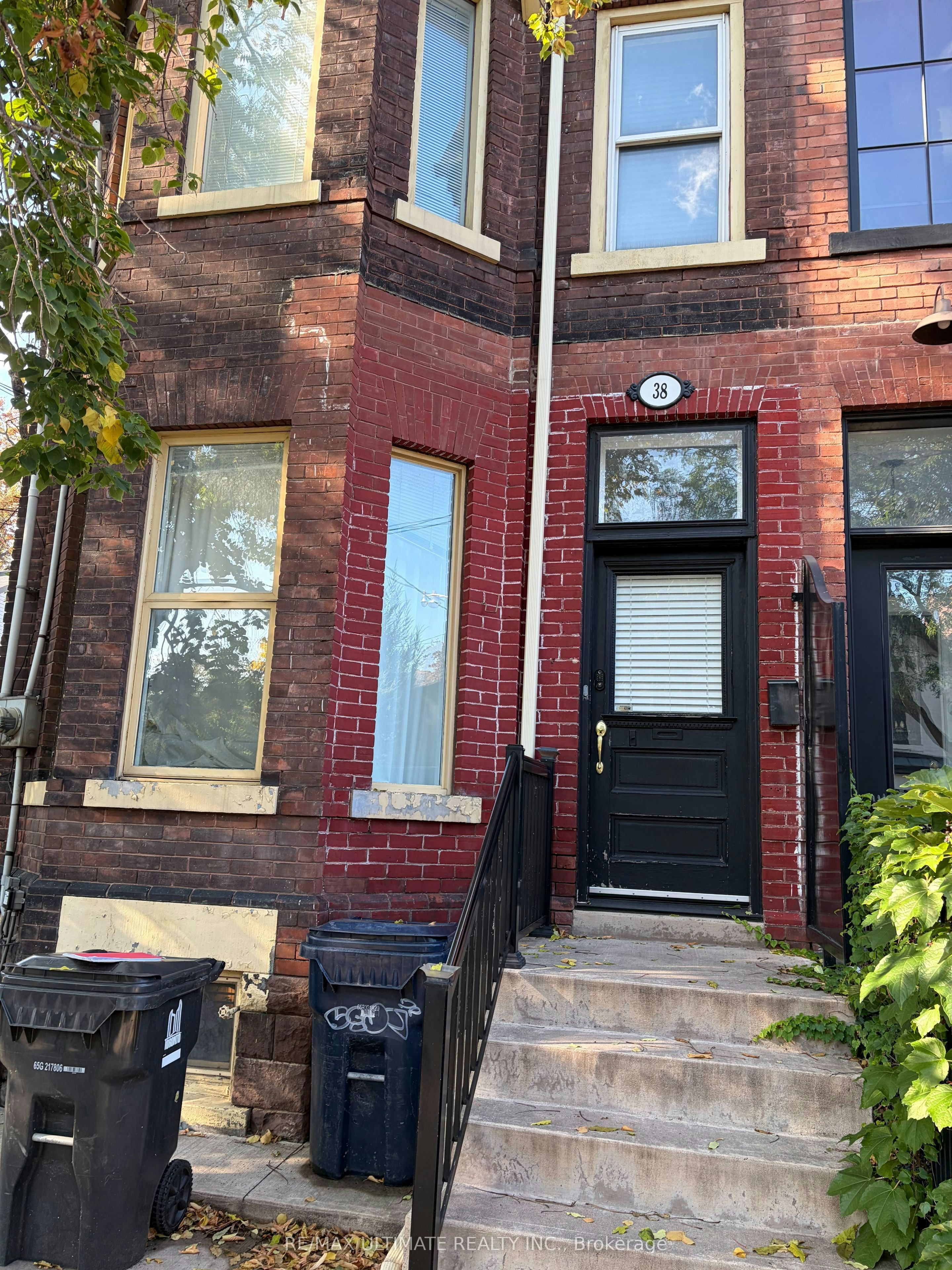 Bsmt-38 Rolyat Street, Toronto, ON, M6J 1S6 - 2