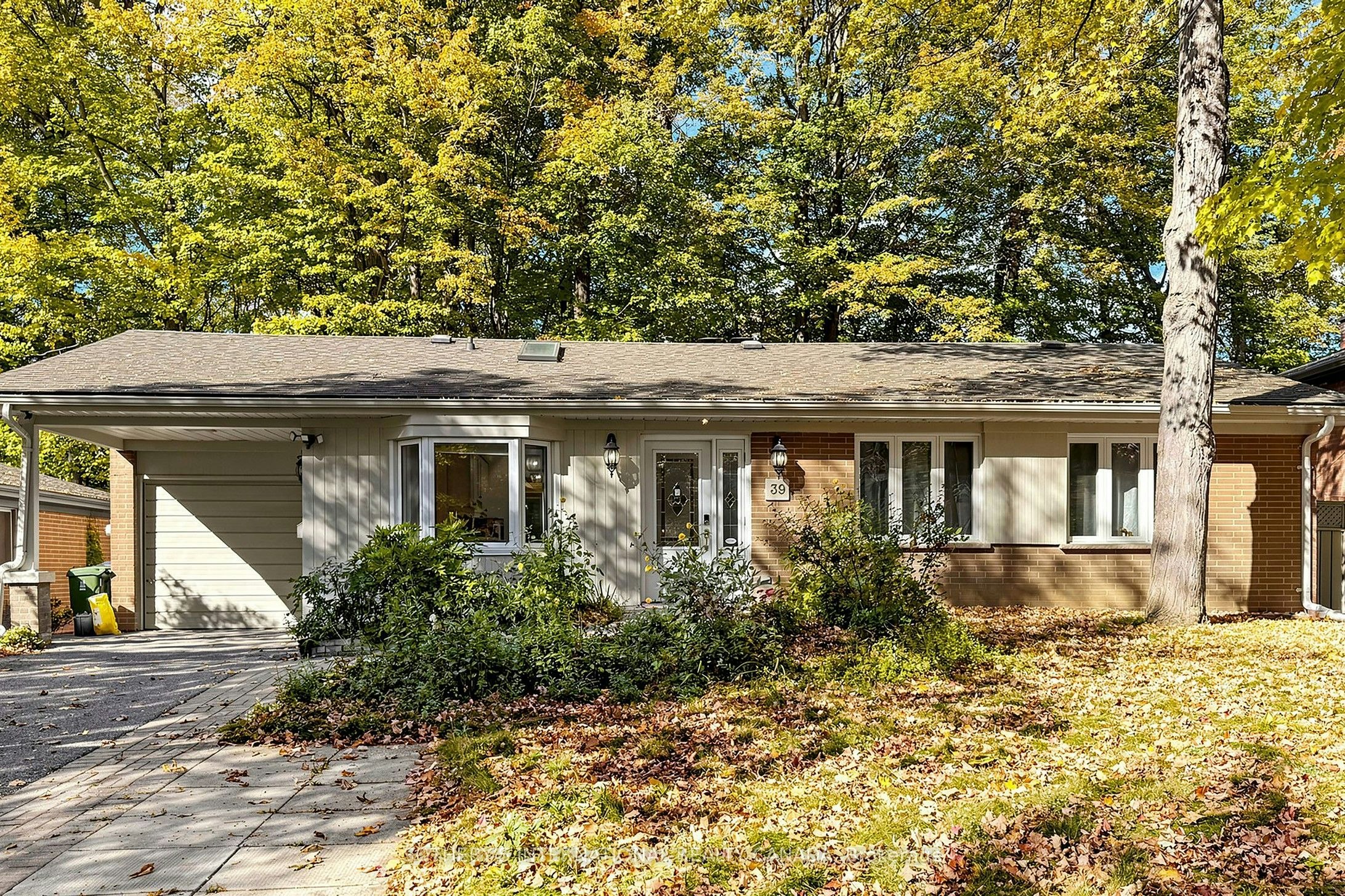 39 Sagebrush Lane, Toronto, ON, M3A 1X4 - 2