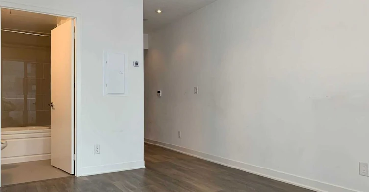 3311-88 Harbour Street, Toronto, ON, M5J 1B7 - 4