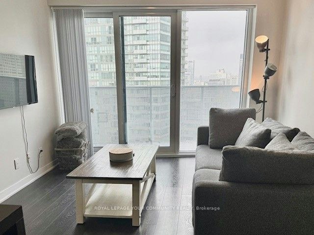 5003-100 Harbour Street, Toronto, ON, M5J 2T5 - 7