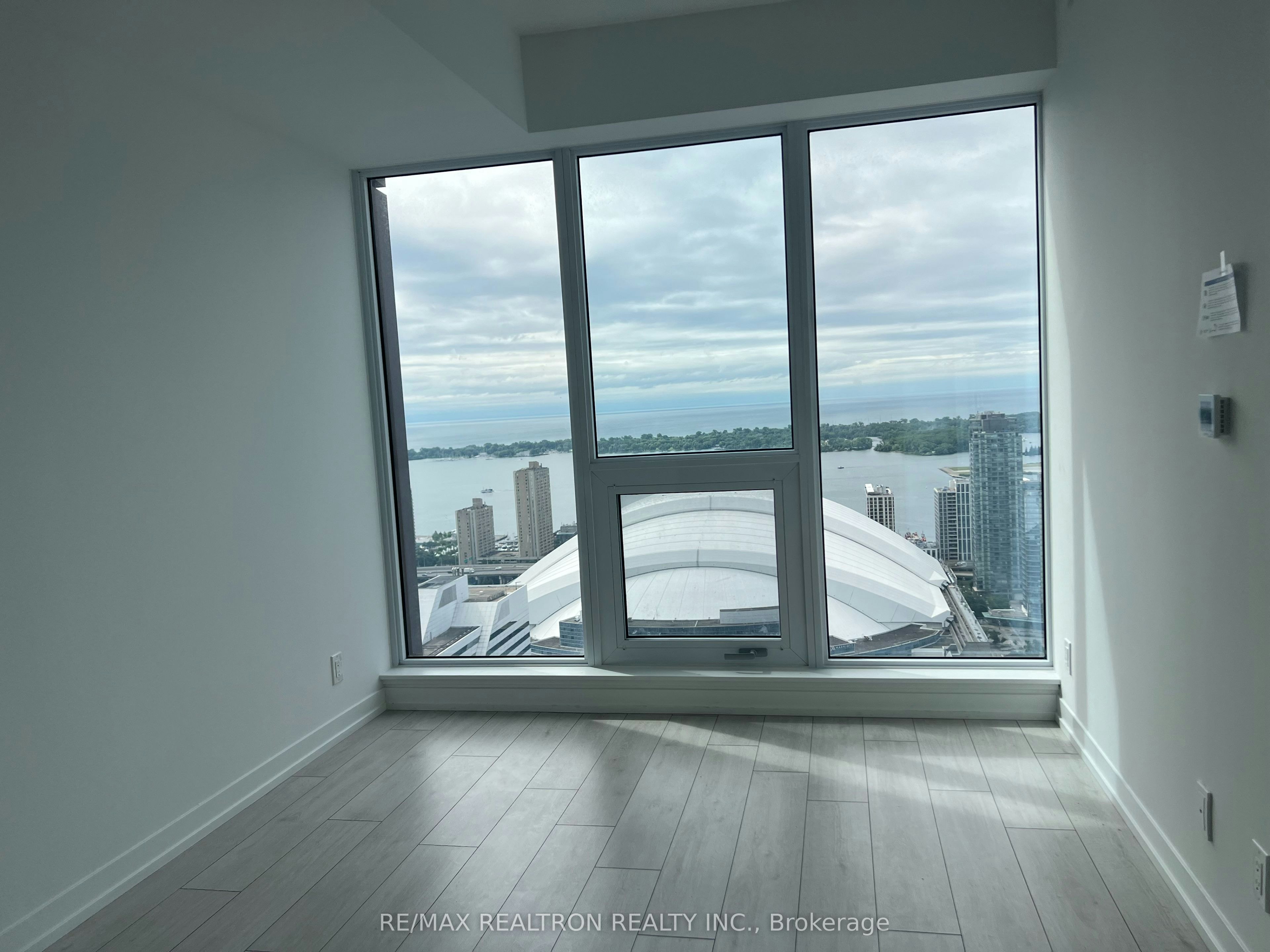 4715-55 Mercer Street, Toronto, ON, M5V 0W4 - 24
