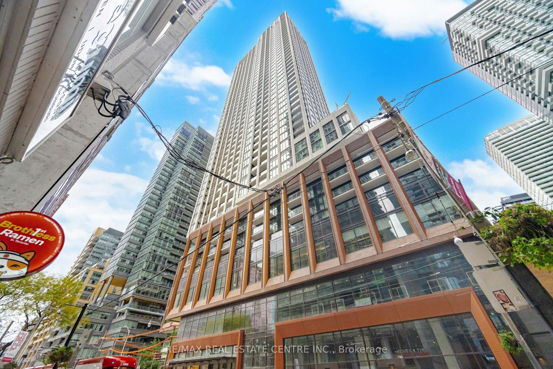 2219-400 King Street W, Toronto, ON, M5V 0X8 - 2