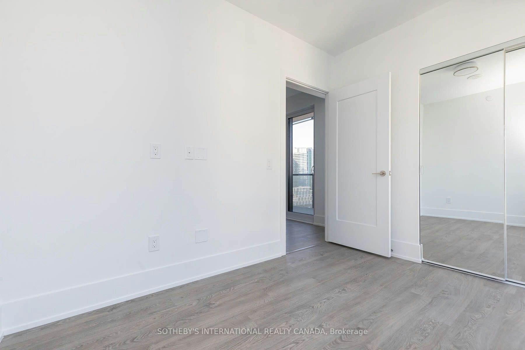 1004-480 Front Street W, Toronto, ON, M5V 0V6 - 18