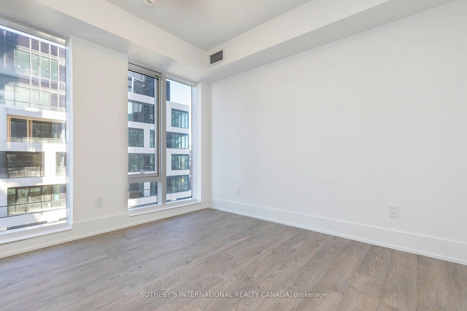 1004-480 Front Street W, Toronto, ON, M5V 0V6 - 10