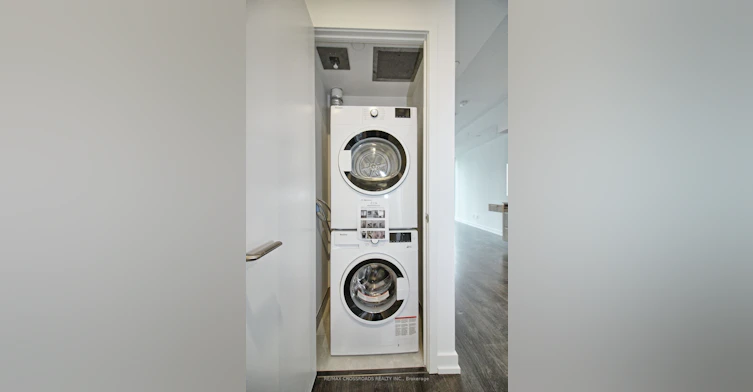 712-19 Western Battery Road, Toronto, ON, M6K 0E3 - 8