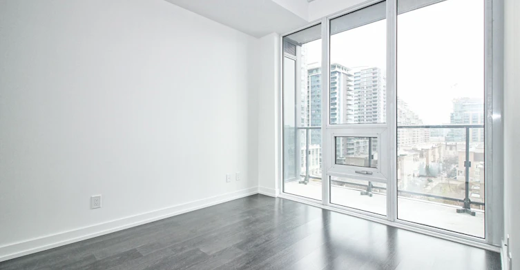 712-19 Western Battery Road, Toronto, ON, M6K 0E3 - 5