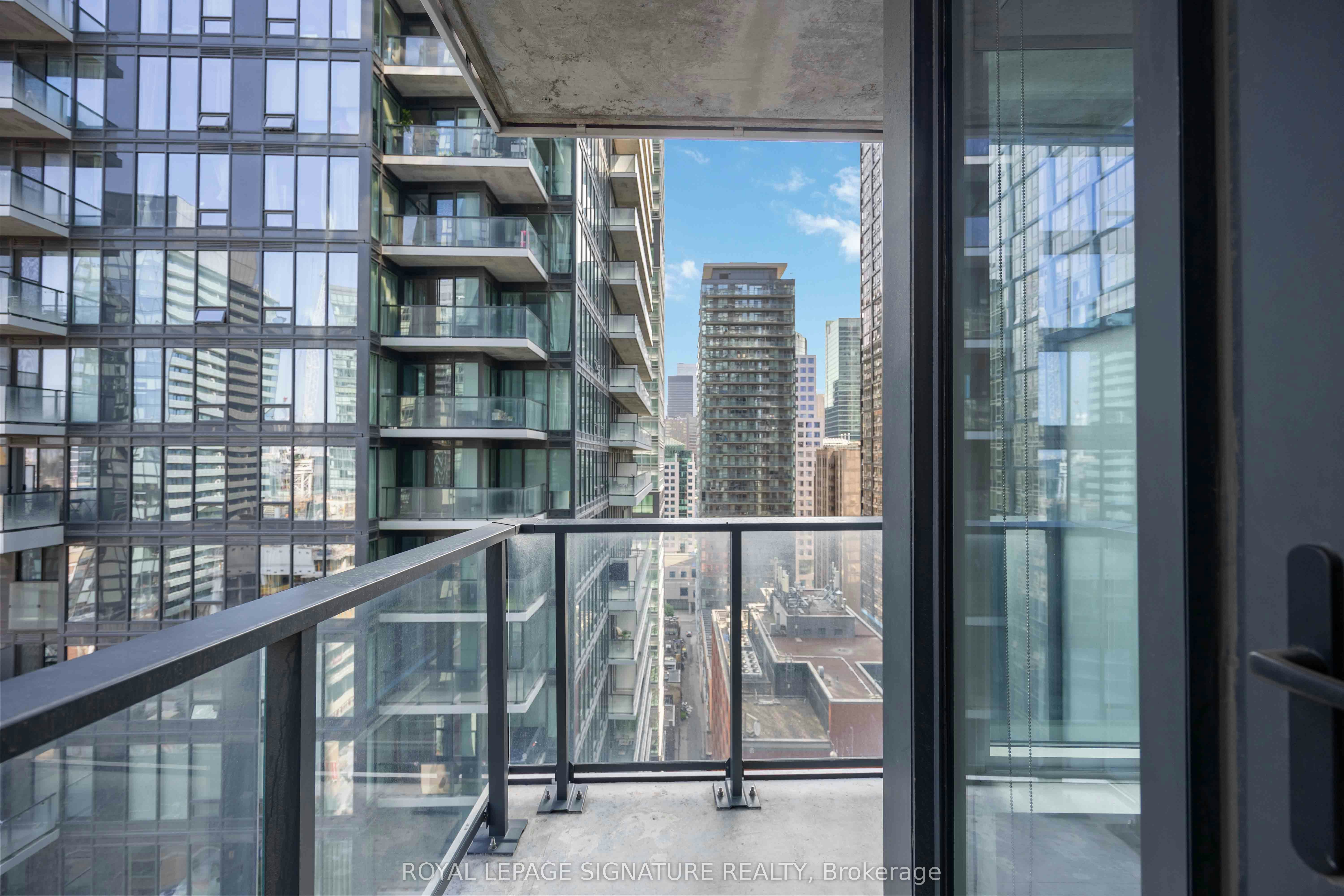 2212-115 Blue Jays Way, Toronto, ON, M5V 0N4 - 21