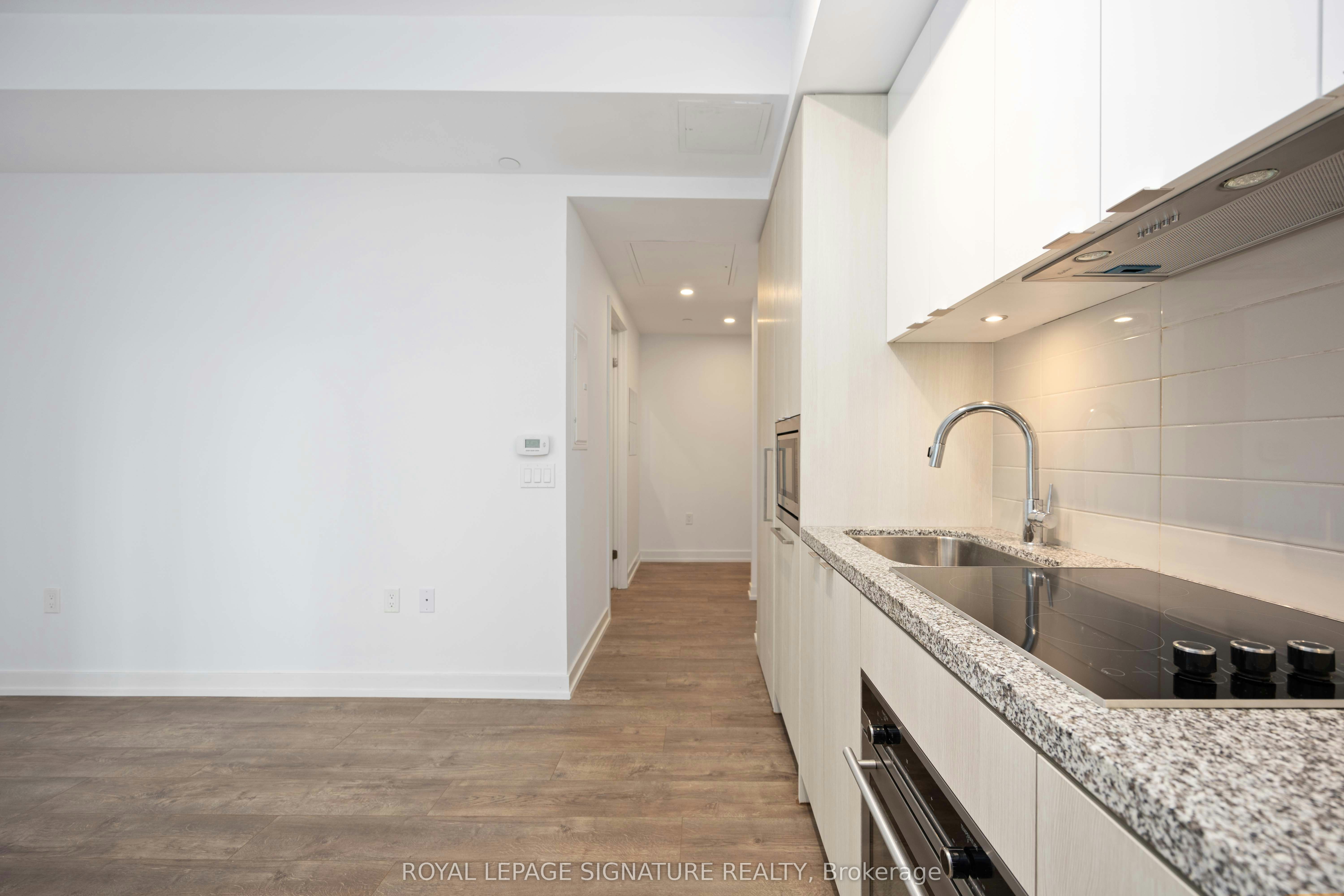 2212-115 Blue Jays Way, Toronto, ON, M5V 0N4 - 11