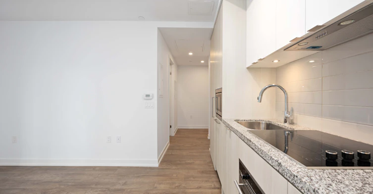 2212-115 Blue Jays Way, Toronto, ON, M5V 0N4 - 11