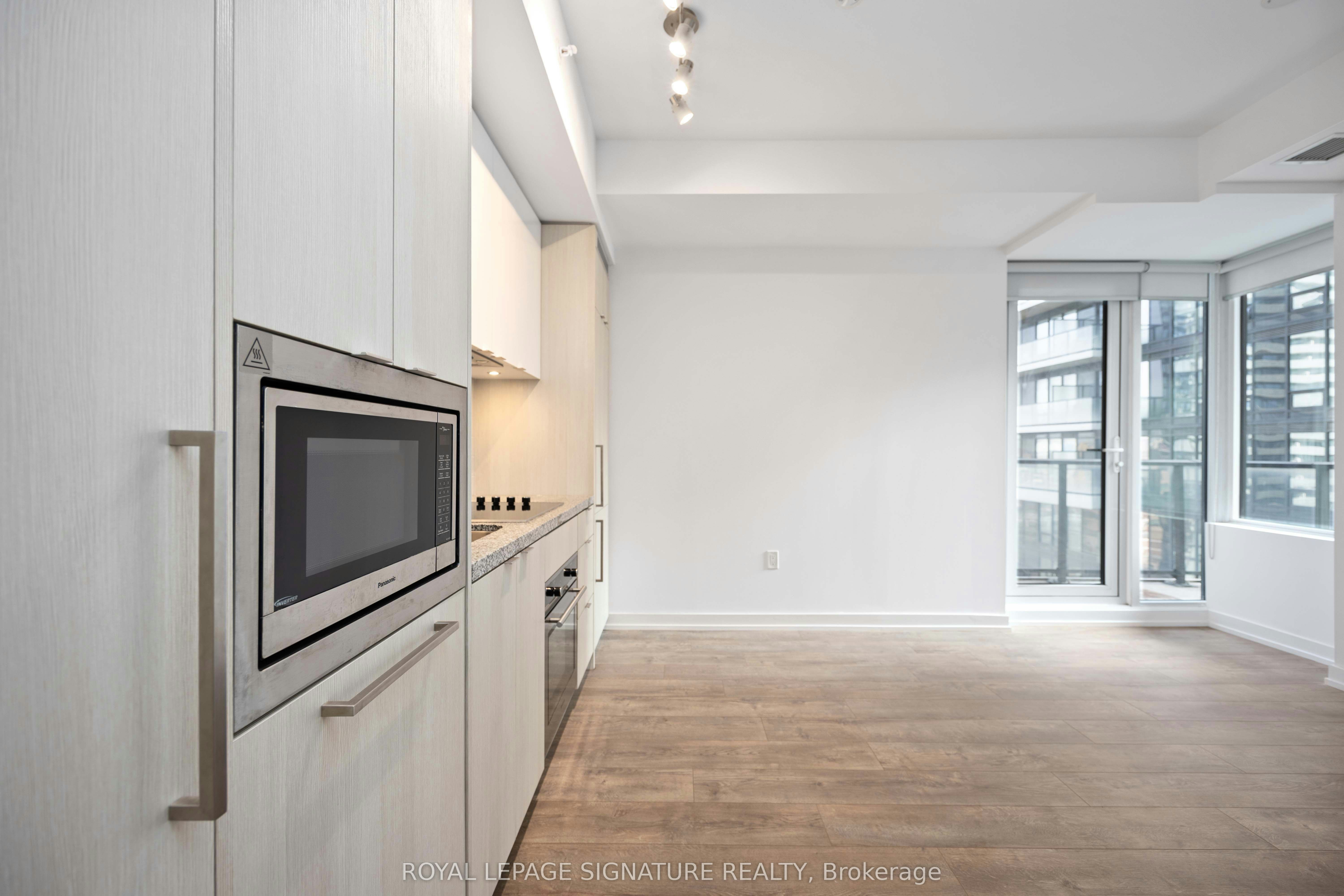2212-115 Blue Jays Way, Toronto, ON, M5V 0N4 - 10
