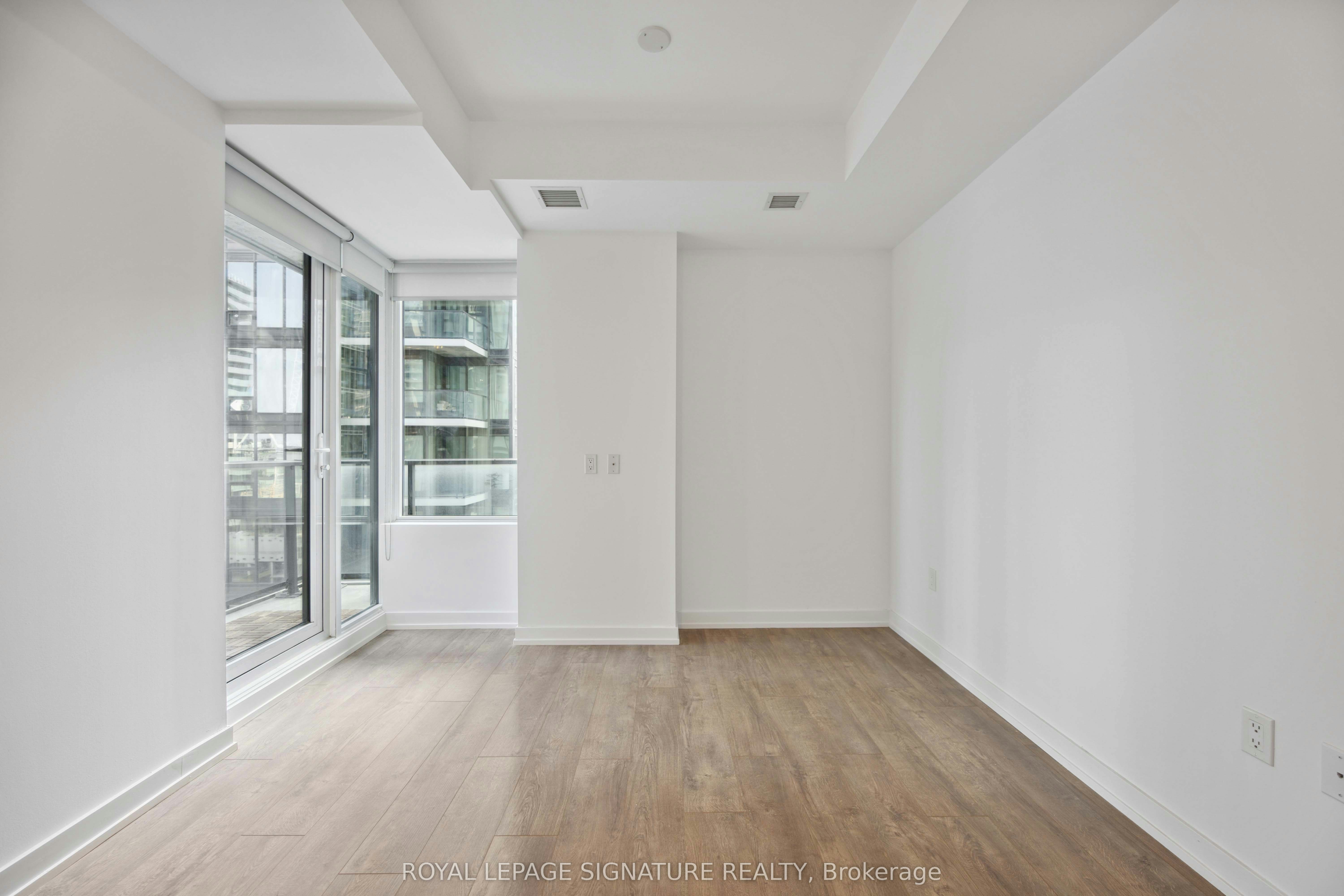 2212-115 Blue Jays Way, Toronto, ON, M5V 0N4 - 8