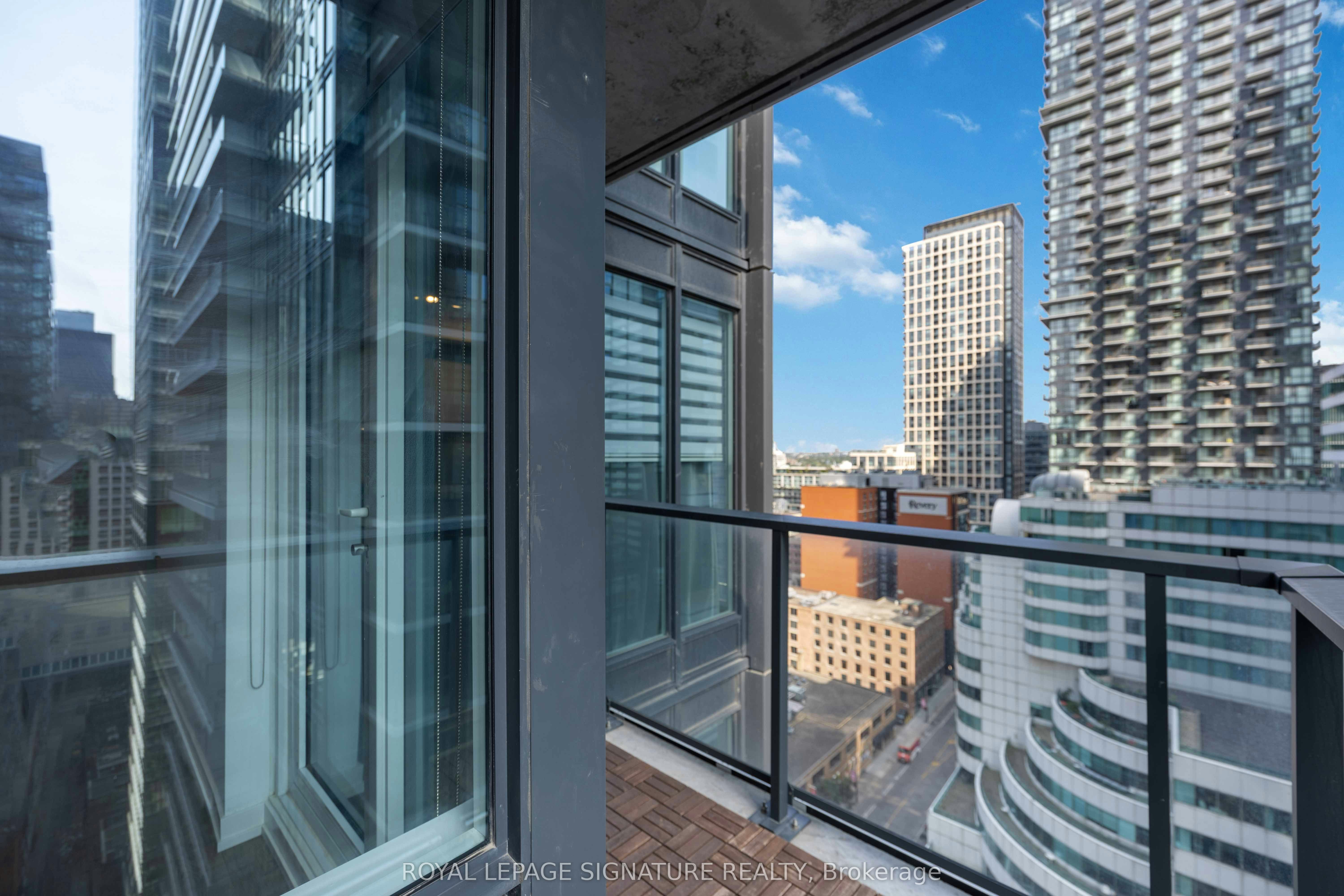 2212-115 Blue Jays Way, Toronto, ON, M5V 0N4 - 25