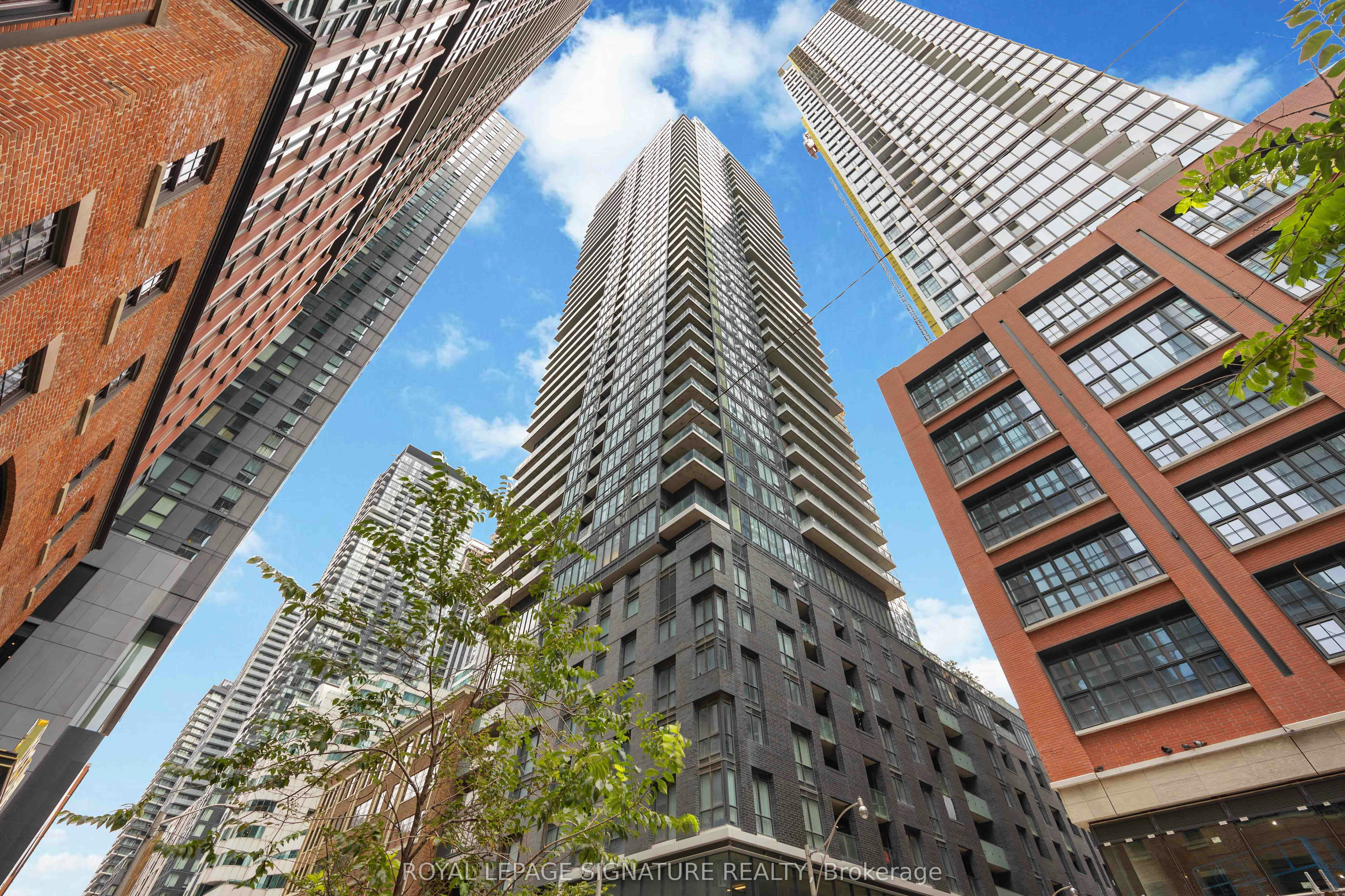 2212-115 Blue Jays Way, Toronto, ON, M5V 0N4 - 2