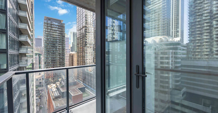 2212-115 Blue Jays Way, Toronto, ON, M5V 0N4 - 20