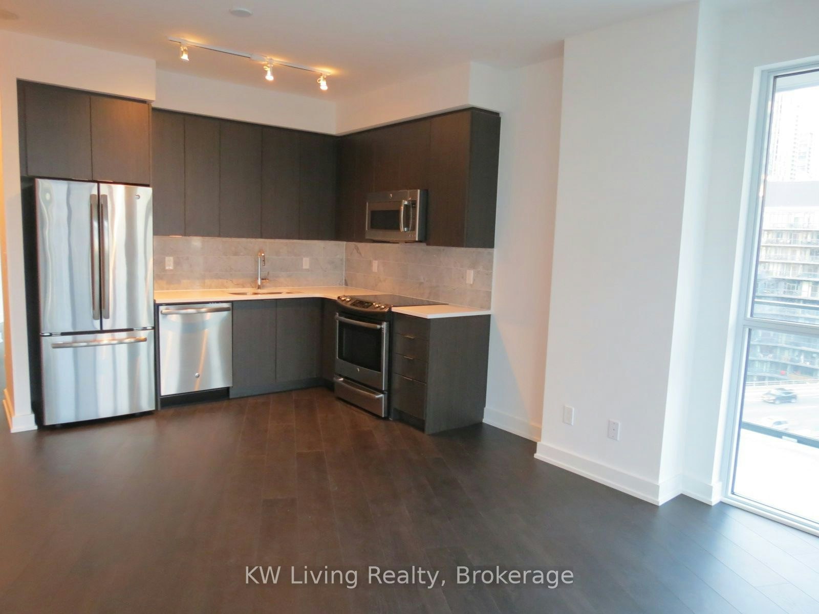 1105-50 Bruyeres Mews, Toronto, ON, M5V 0H8 - 12