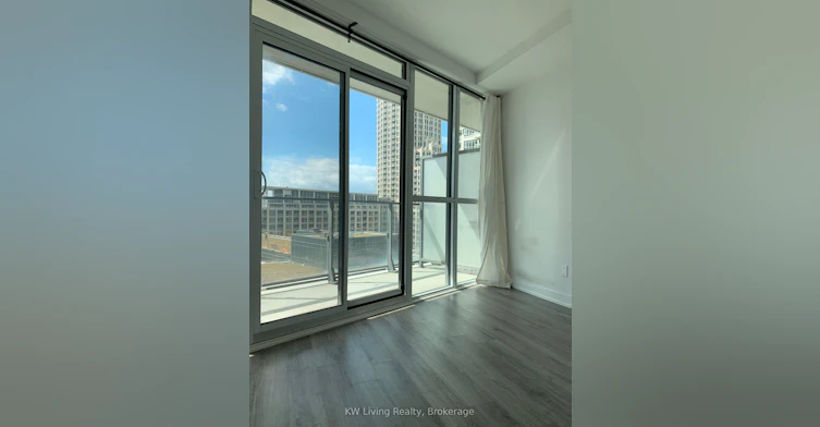 1105-50 Bruyeres Mews, Toronto, ON, M5V 0H8 - 10