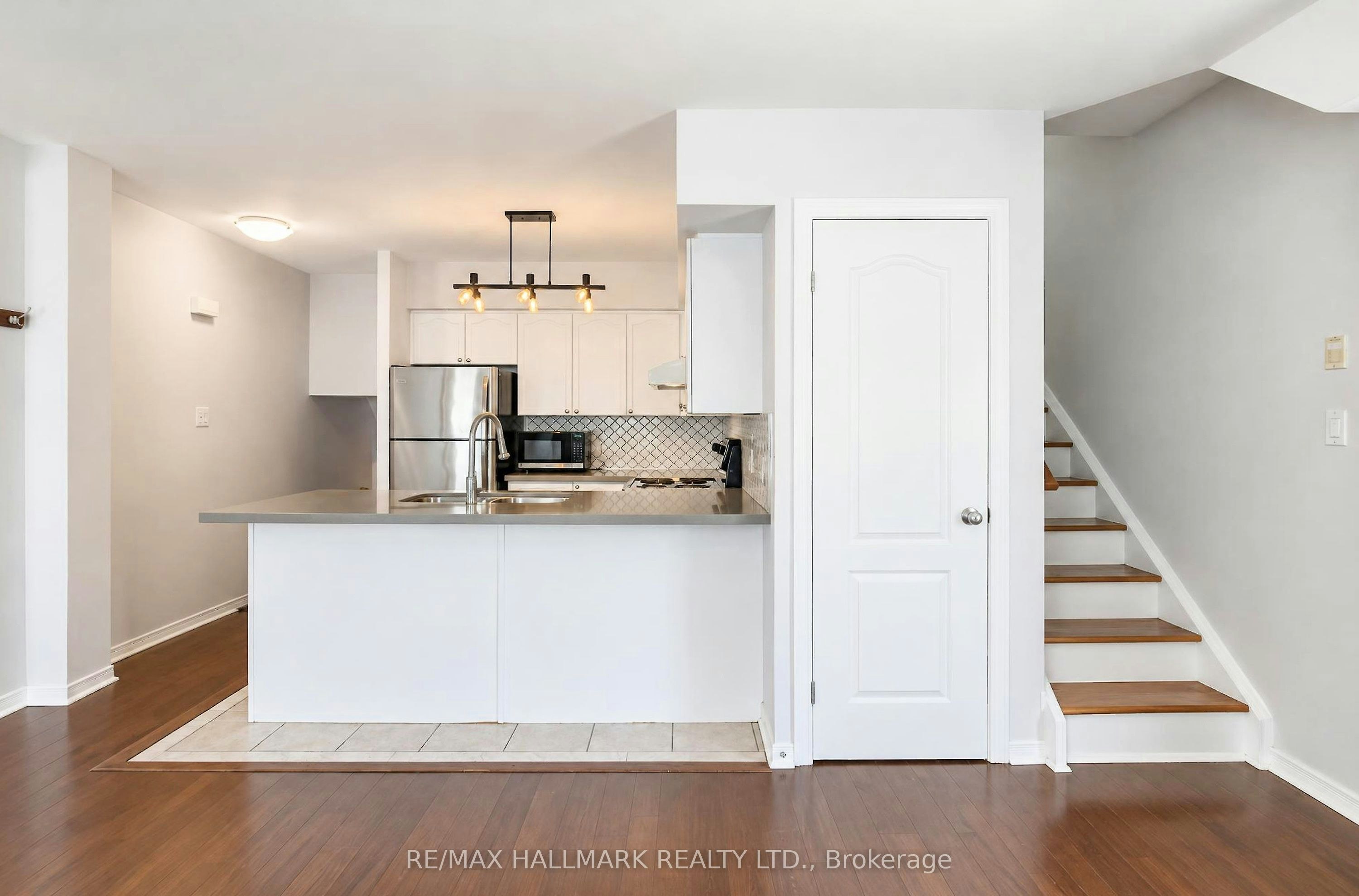 3207-12 Sudbury Street, Toronto, ON, M6J 3W7 - 11
