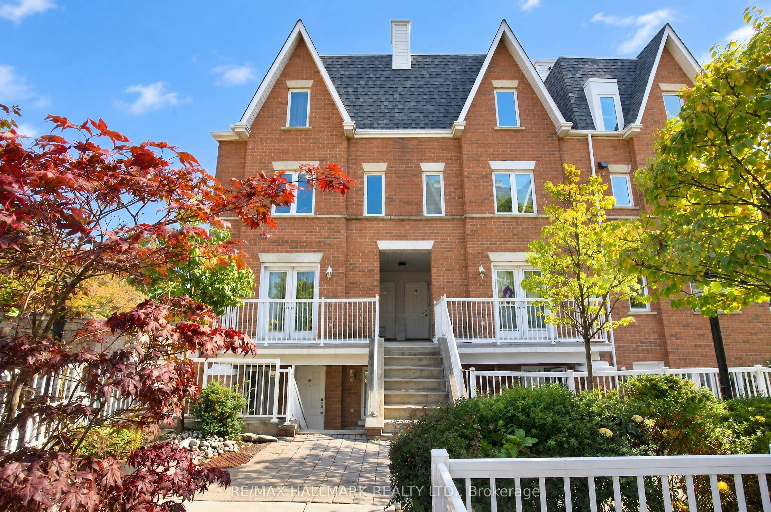 3207-12 Sudbury Street, Toronto, ON, M6J 3W7 - 3