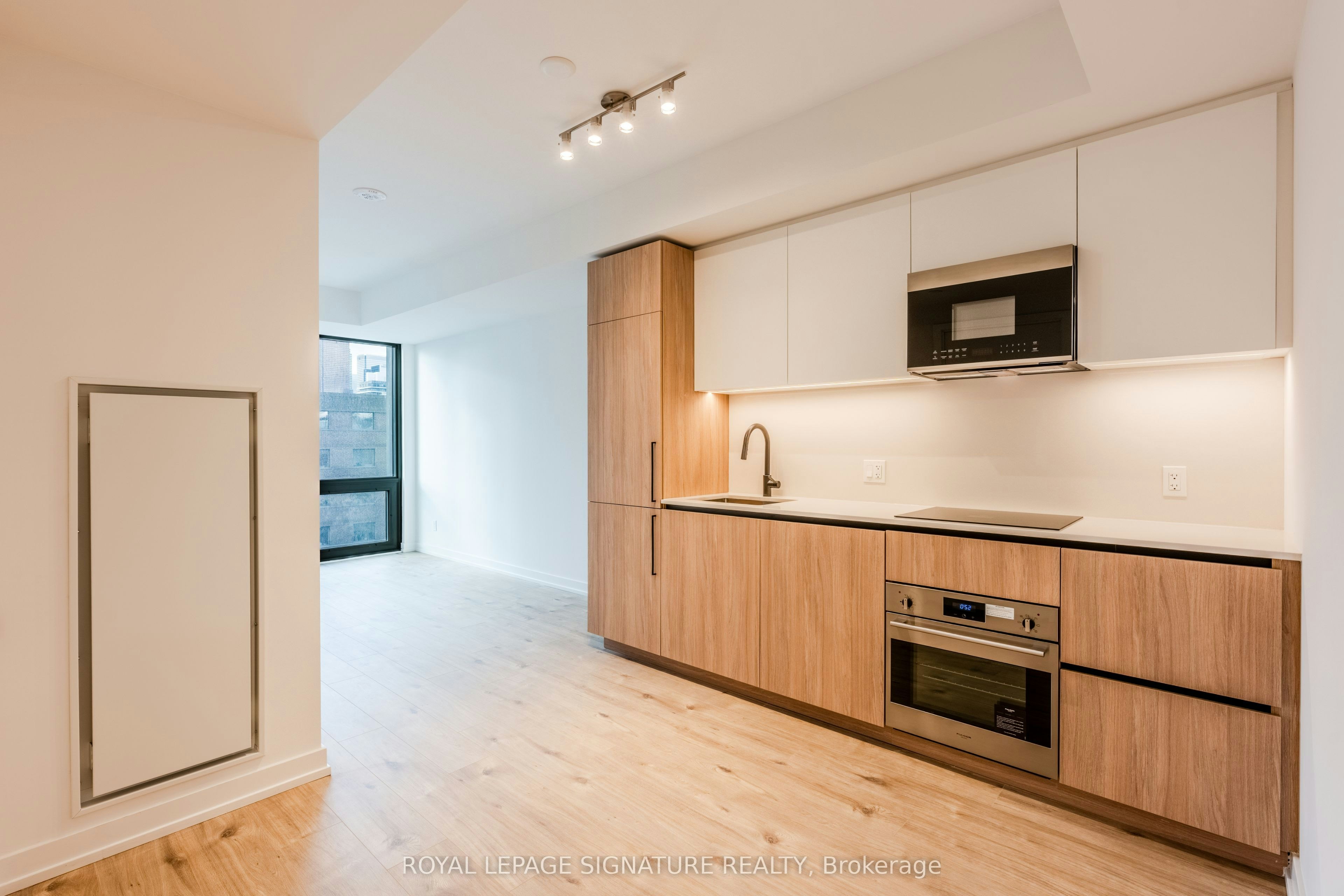 721-35 Parliament Street, Toronto, ON, M5A 2Y2 - 4