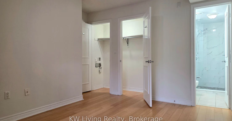 101-80 Aerodrome Crescent, Toronto, ON, M4G 4J1 - 13