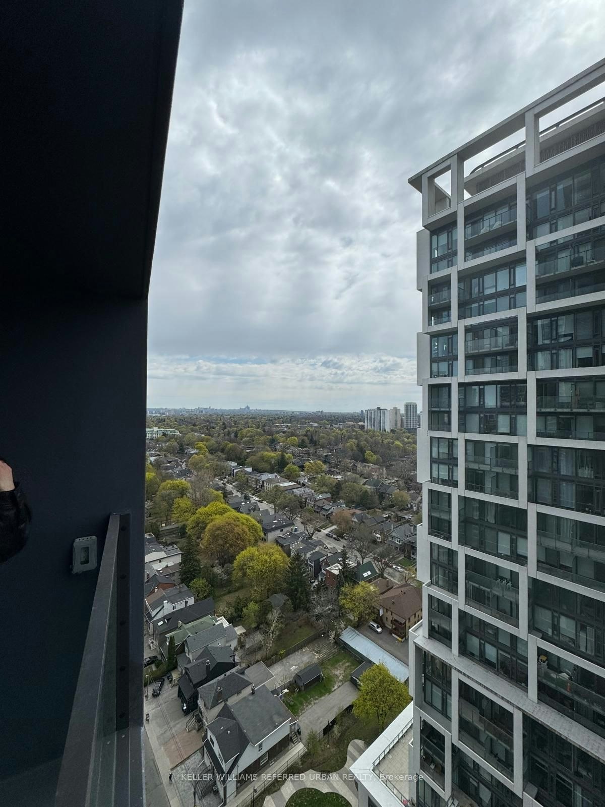 2204-20 Soudan Avenue, Toronto, ON, M4S 0E2 - 13